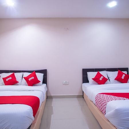 Oyo 44010 Royals Star Hotel Seremban Ngoại thất bức ảnh