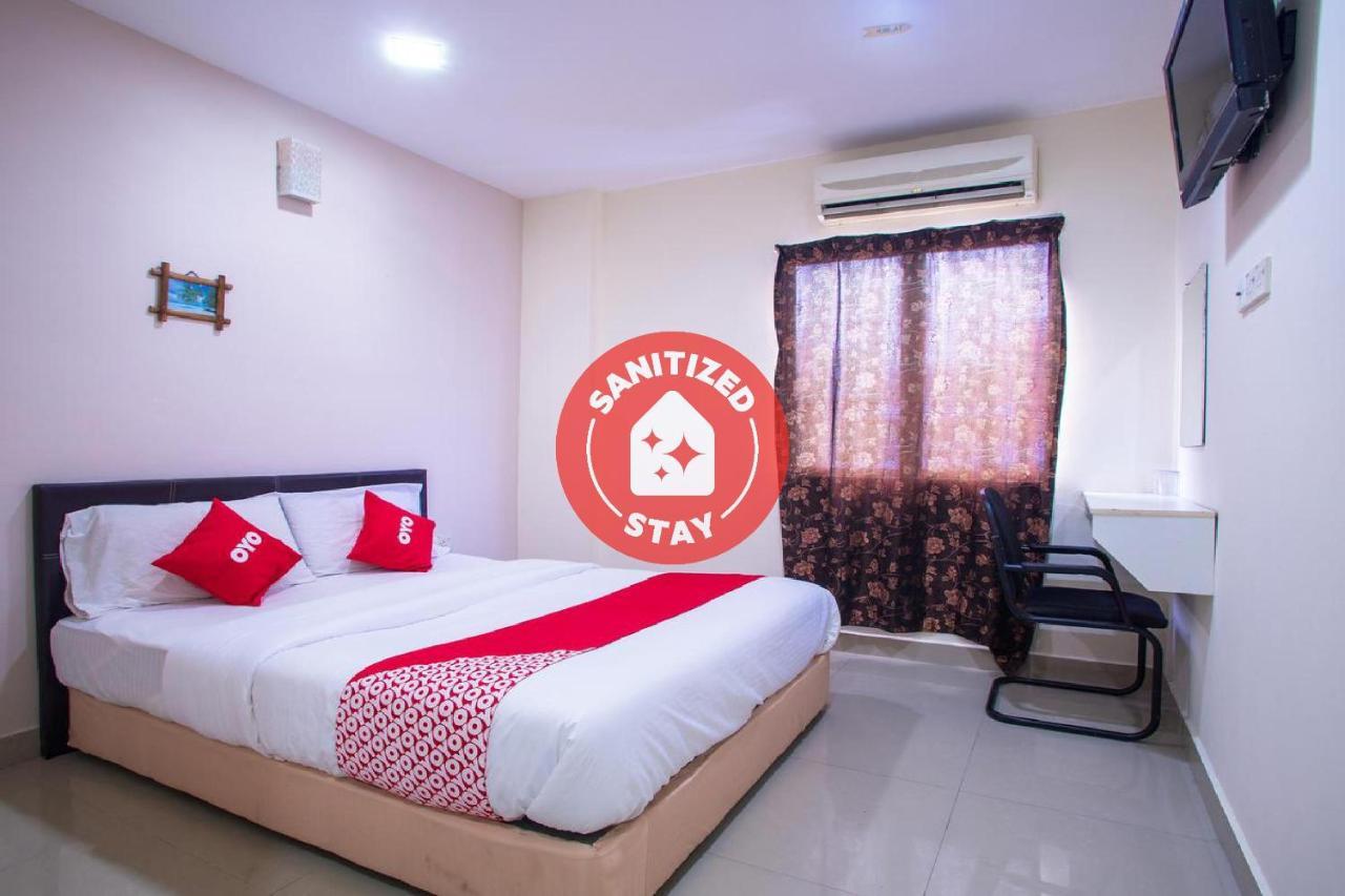 Oyo 44010 Royals Star Hotel Seremban Ngoại thất bức ảnh