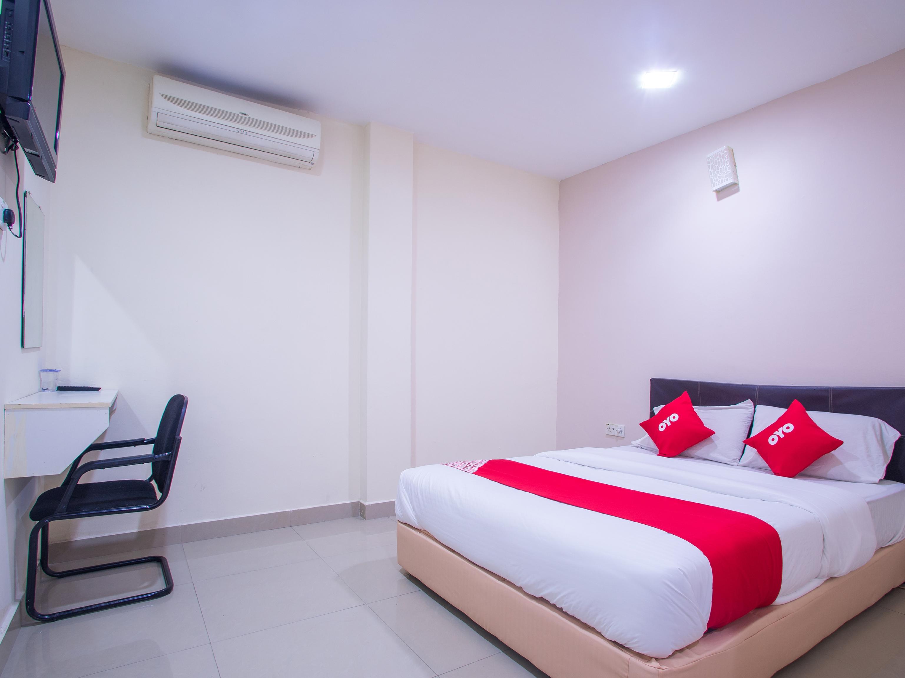 Oyo 44010 Royals Star Hotel Seremban Ngoại thất bức ảnh