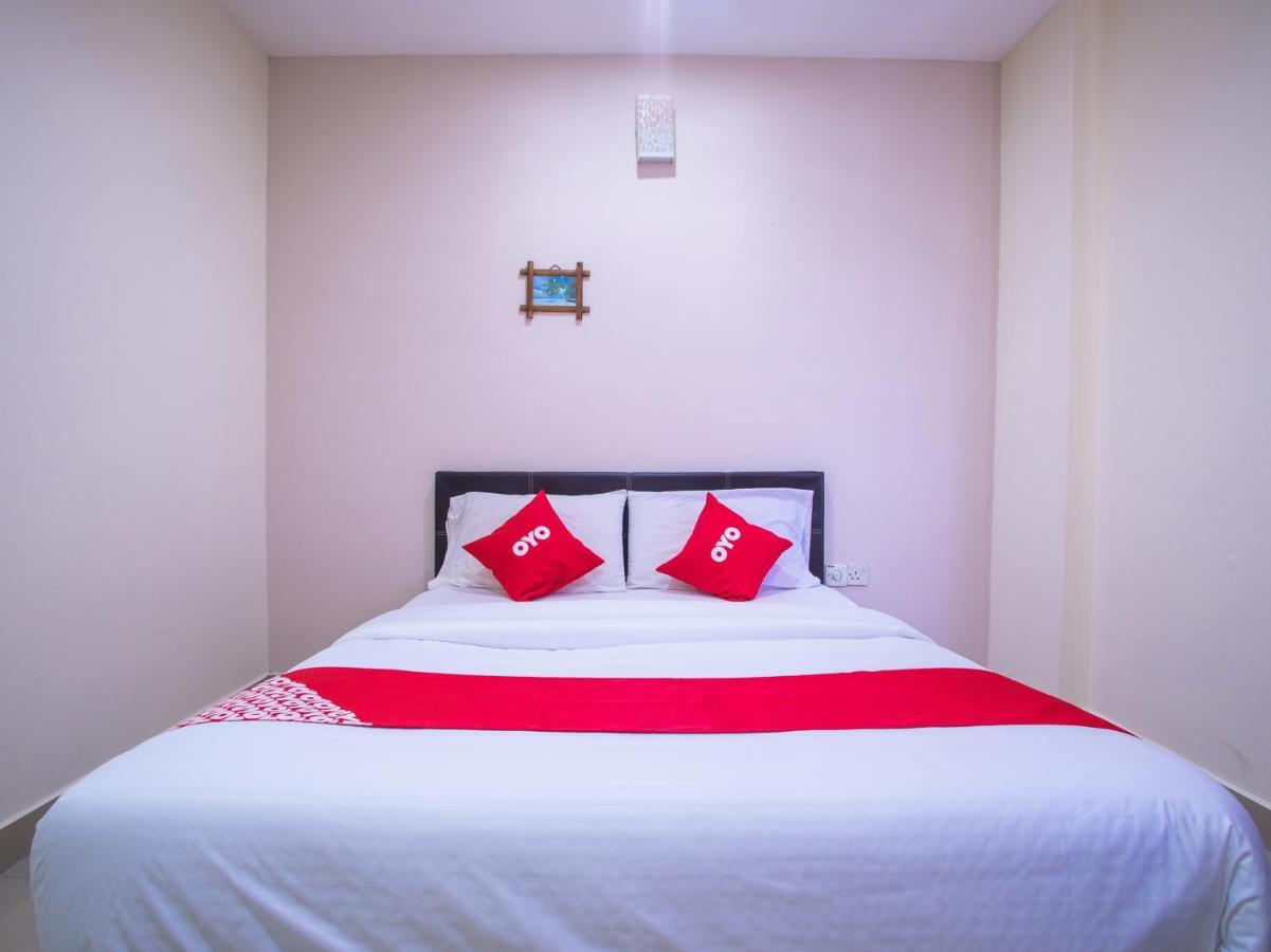 Oyo 44010 Royals Star Hotel Seremban Ngoại thất bức ảnh